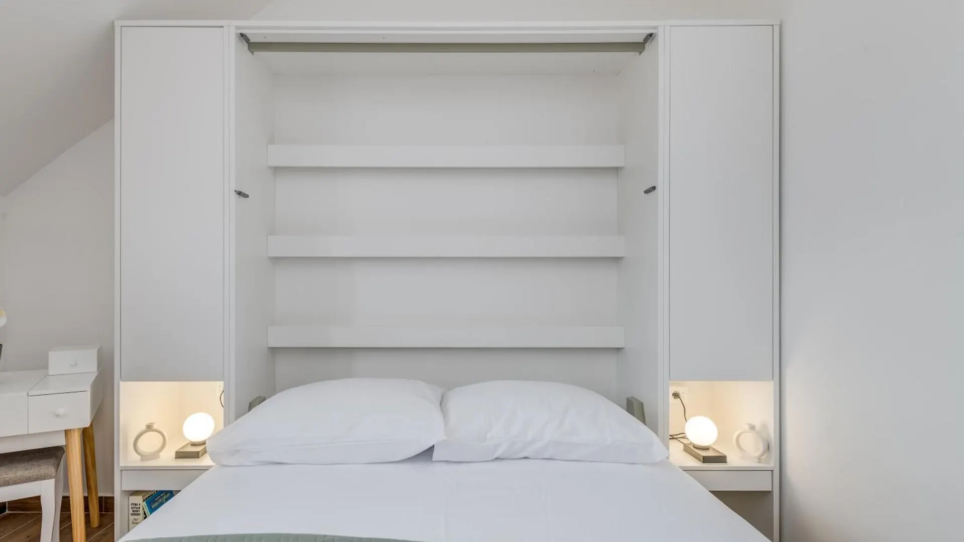 Family Bliss Central Apartment 0*, Split Croatia