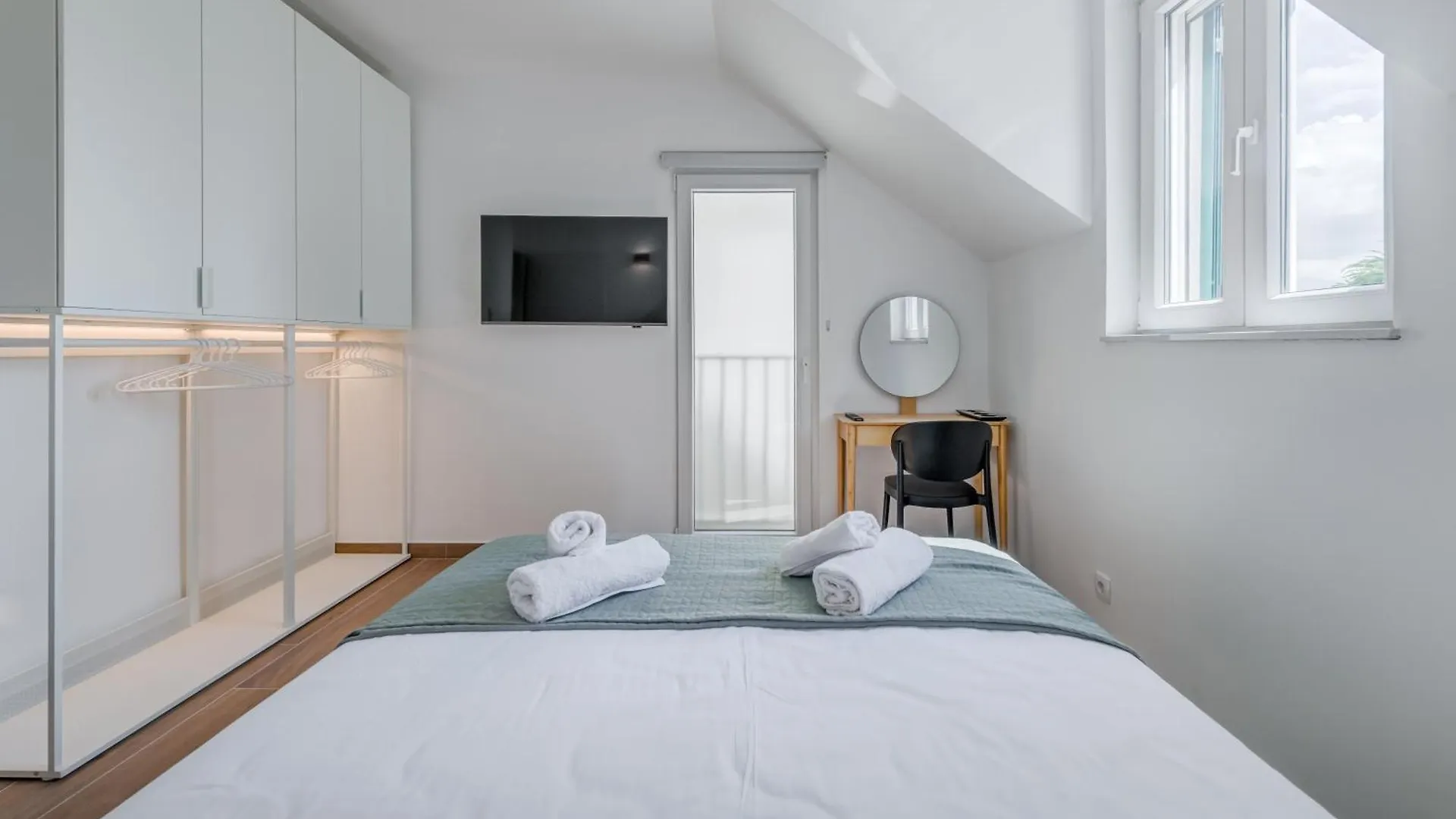 Family Bliss Central Apartment Split